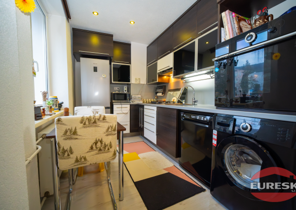 Na predaj 3-izbový byt v Humennom.