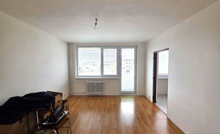 Na predaj: 3-izbový byt priamo v centre mesta Humenné – ul. Kukorelliho - fotografia 3