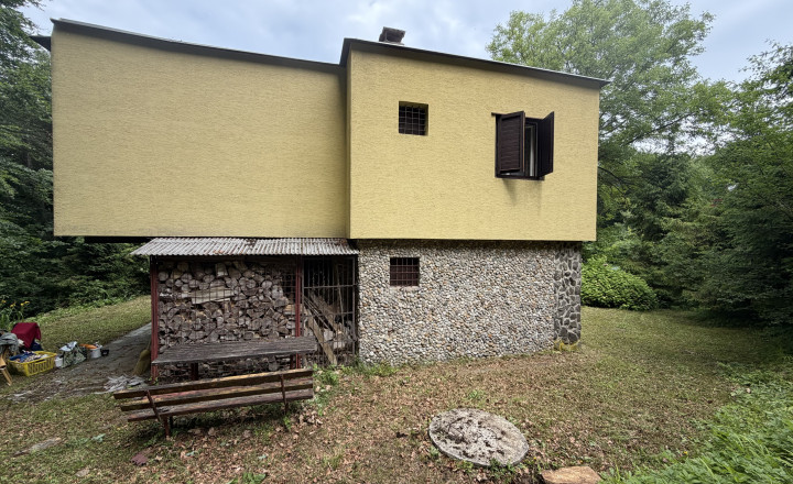 Na predaj rekreačná chata na Domaši.