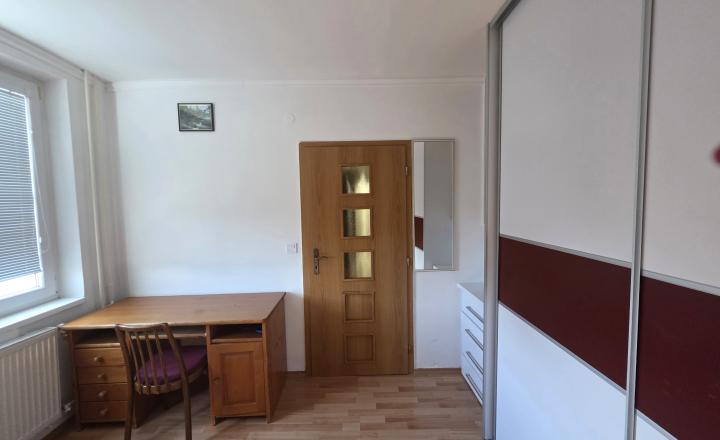 Na predaj priestranný zrekonštruovaný  3-izbový byt - Laborecká ulica, Humenné - fotografia 4