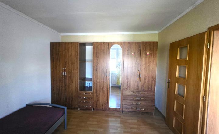 Na predaj priestranný zrekonštruovaný  3-izbový byt - Laborecká ulica, Humenné - fotografia 3