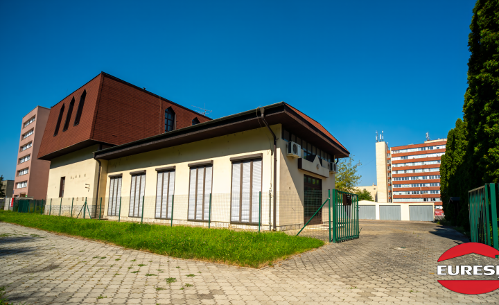 EXKLUZÍVNE NA PREDAJ – VÝNIMOČNÁ MULTIFUNKČNÁ BUDOVA V HUMENNOM.
