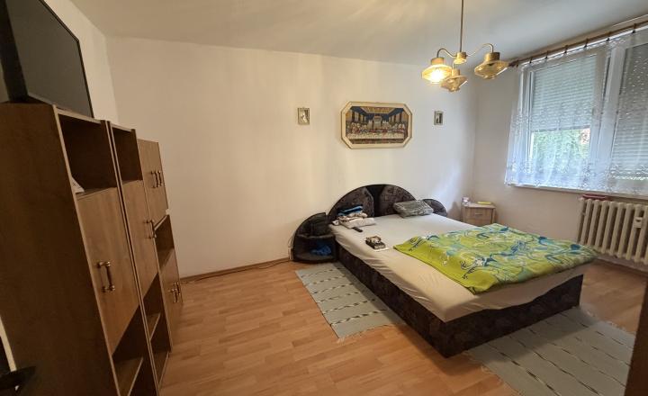 Na predaj 4-izbový byt v Humennom. - fotografia 6